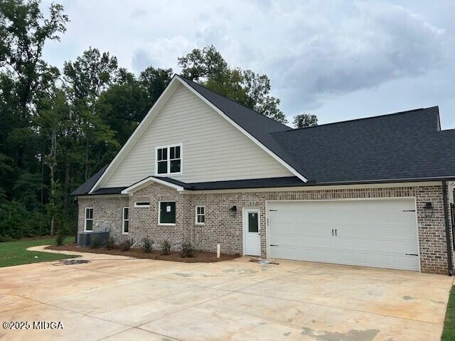 177 Camden Trace Macon, GA 31210 - Photo 3 of 19 a front view of a house with a yard
