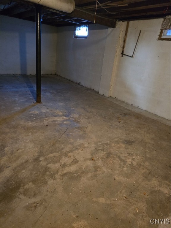 320 Boston Street Syracuse, NY 13206 - Photo 14 of 20 Basement with lots of storage room or possibilitie