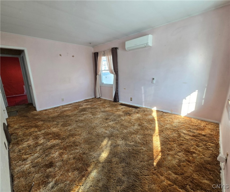 320 Boston Street Syracuse, NY 13206 - Photo 6 of 20 Nice size Livingroom with lovely hardwoods tucked