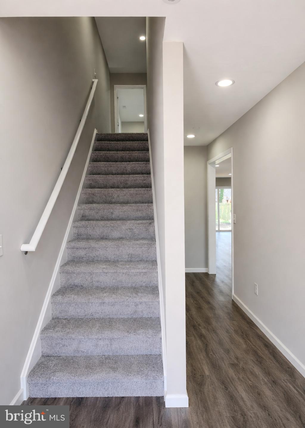 210 West 2nd Street Ridgely, MD 21660 - Photo 3 of 28 Entryway