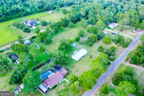 an aerial view of a yard