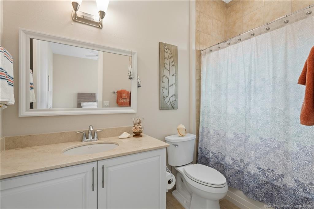 1560 Island Cove Road Fort Pierce, FL 34949 - Photo 28 of 51 2nd Guest Ensuite