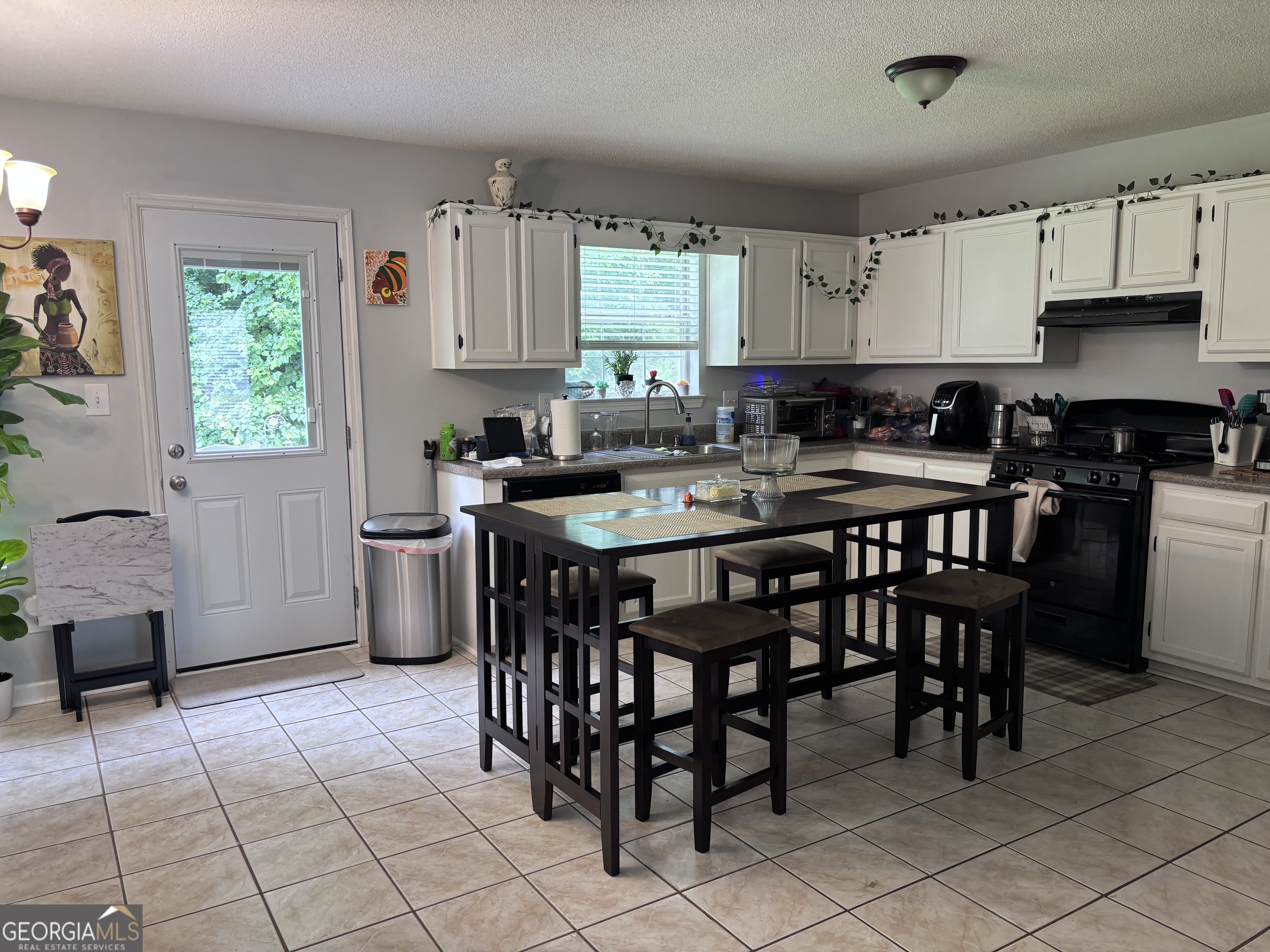 7161 New Dale Road Rex, GA 30273 - Photo 2 of 9