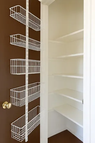 $169,900 | 14 B Kingery Quarter, Unit 207, Willowbrook, IL 60527