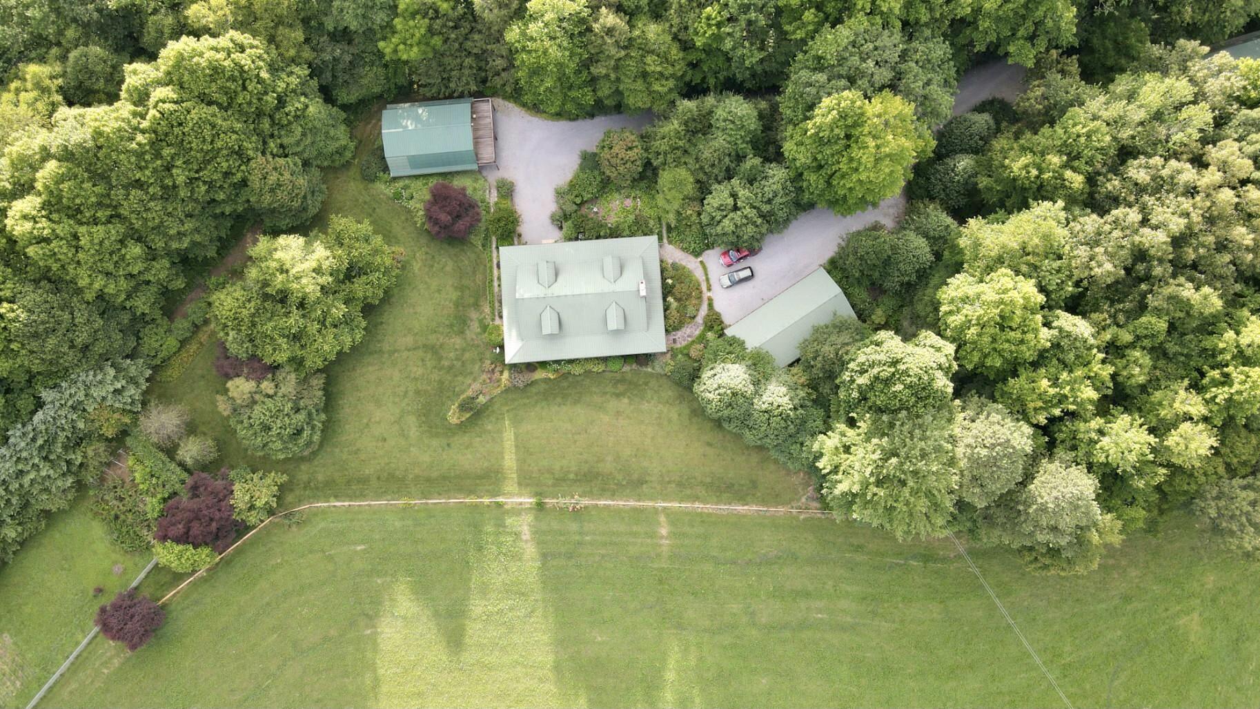 199 Four Oaks Road Unicoi, TN 37692 - Photo 8 of 15 3518CA6B-9A0F-47F7-BB6C-CE8F53D3E9B1