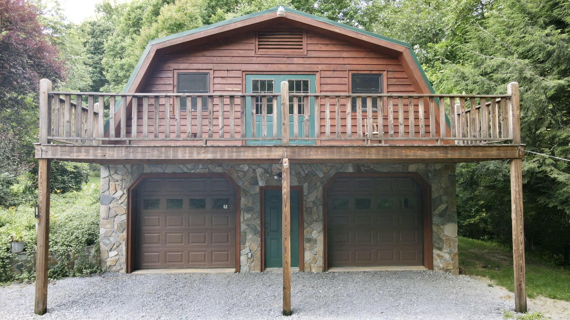 199 Four Oaks Road Unicoi, TN 37692 - Photo 10 of 15 9849CEB8-8789-4C46-AFC5-3C5EA7D8321B