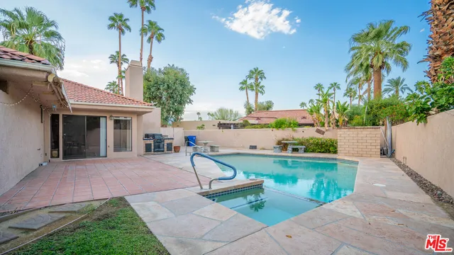 $835,000 | 1592 South Compadre Road, Palm Springs, CA 92264