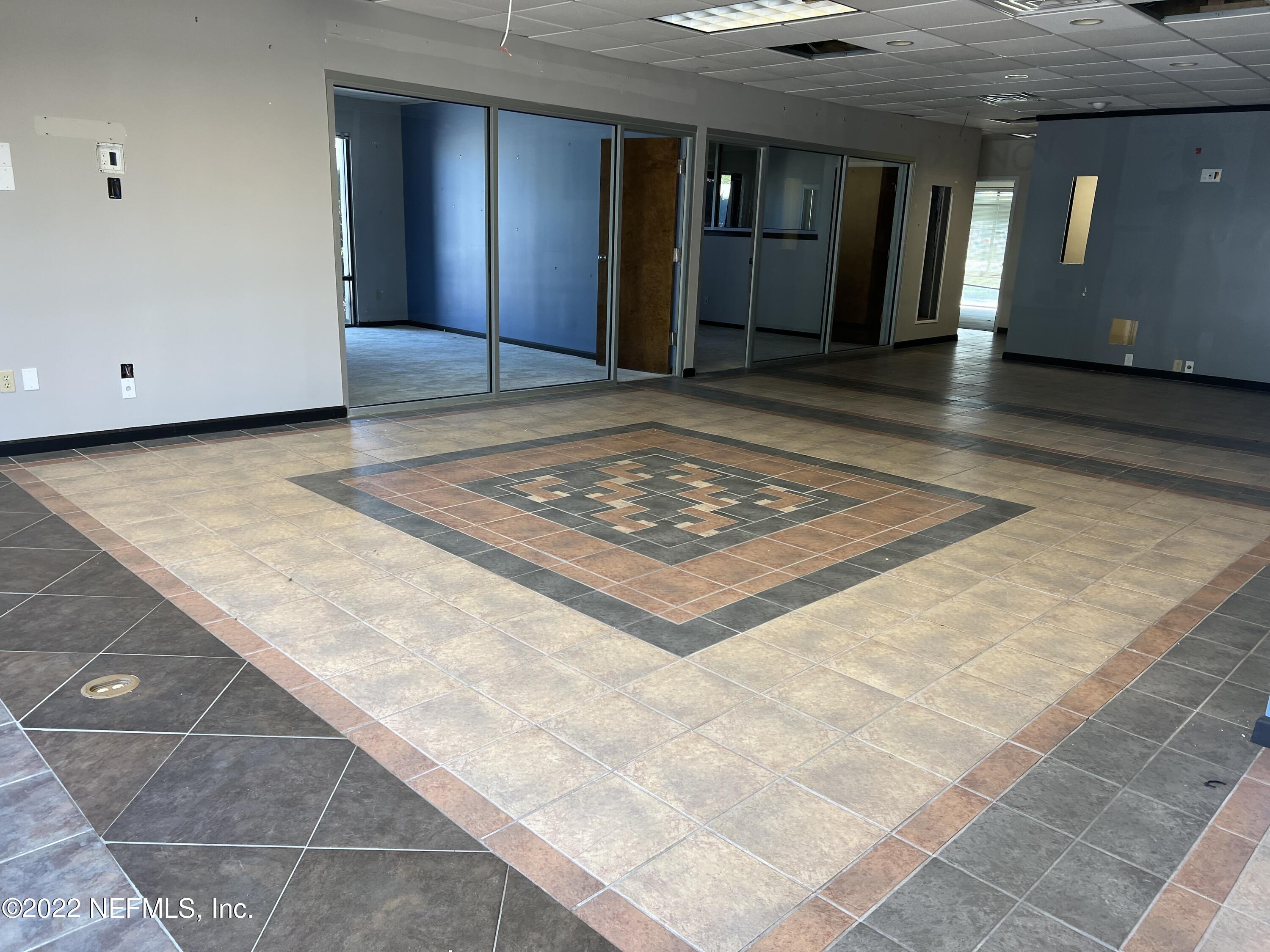 5100 Sunbeam Road, Unit 1 Jacksonville, FL 32257 - Photo 2 of 6 2022-03-21 15.22.19
