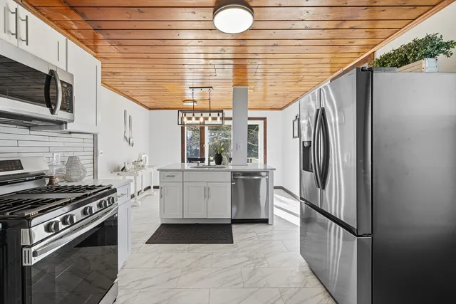 $599,900 | 608 Plymouth Street, Whitman, MA 02382