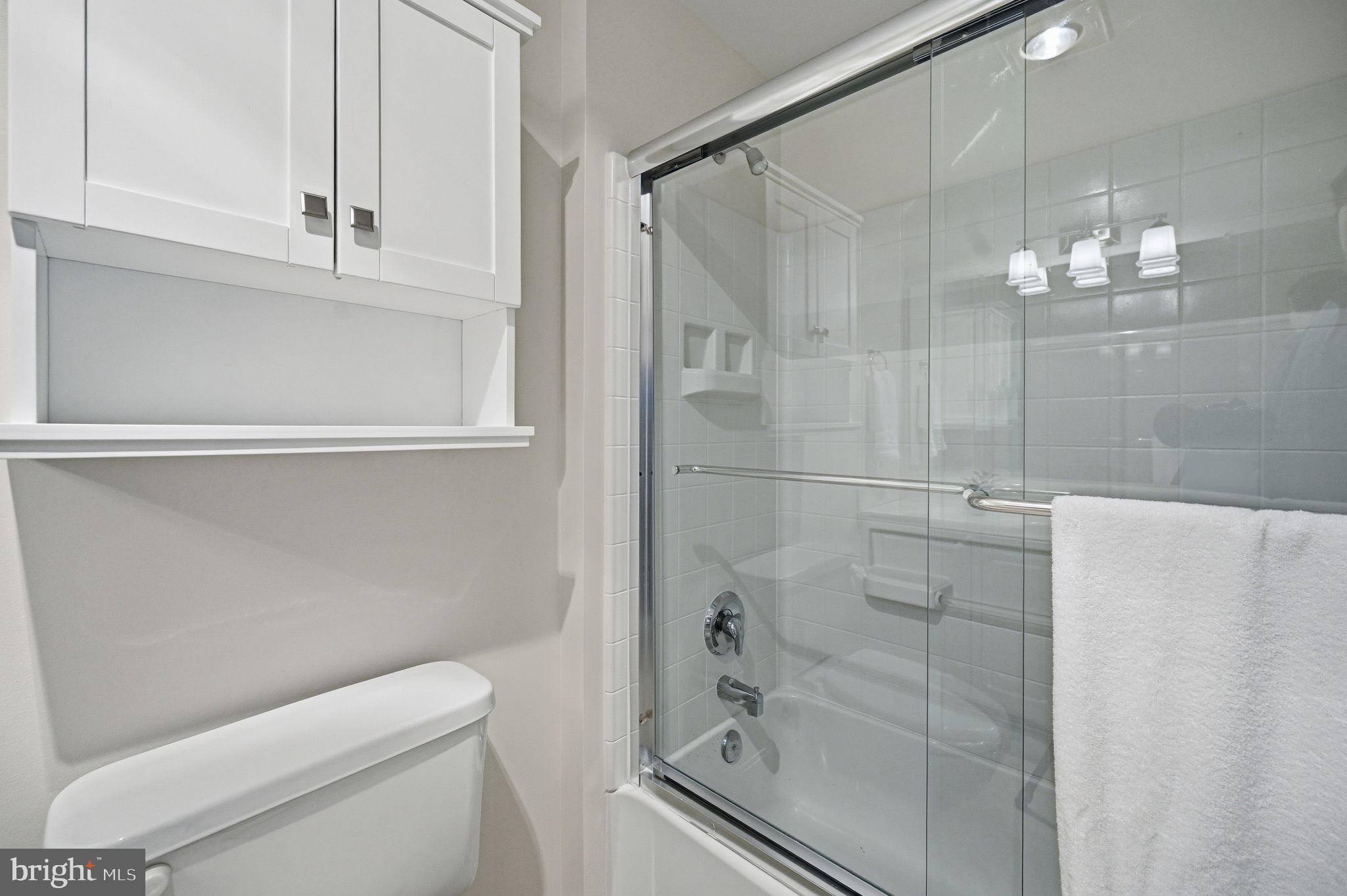 19355 Cypress Ridge Terrace, Unit 1017 Leesburg, VA 20176 - Photo 24 of 34