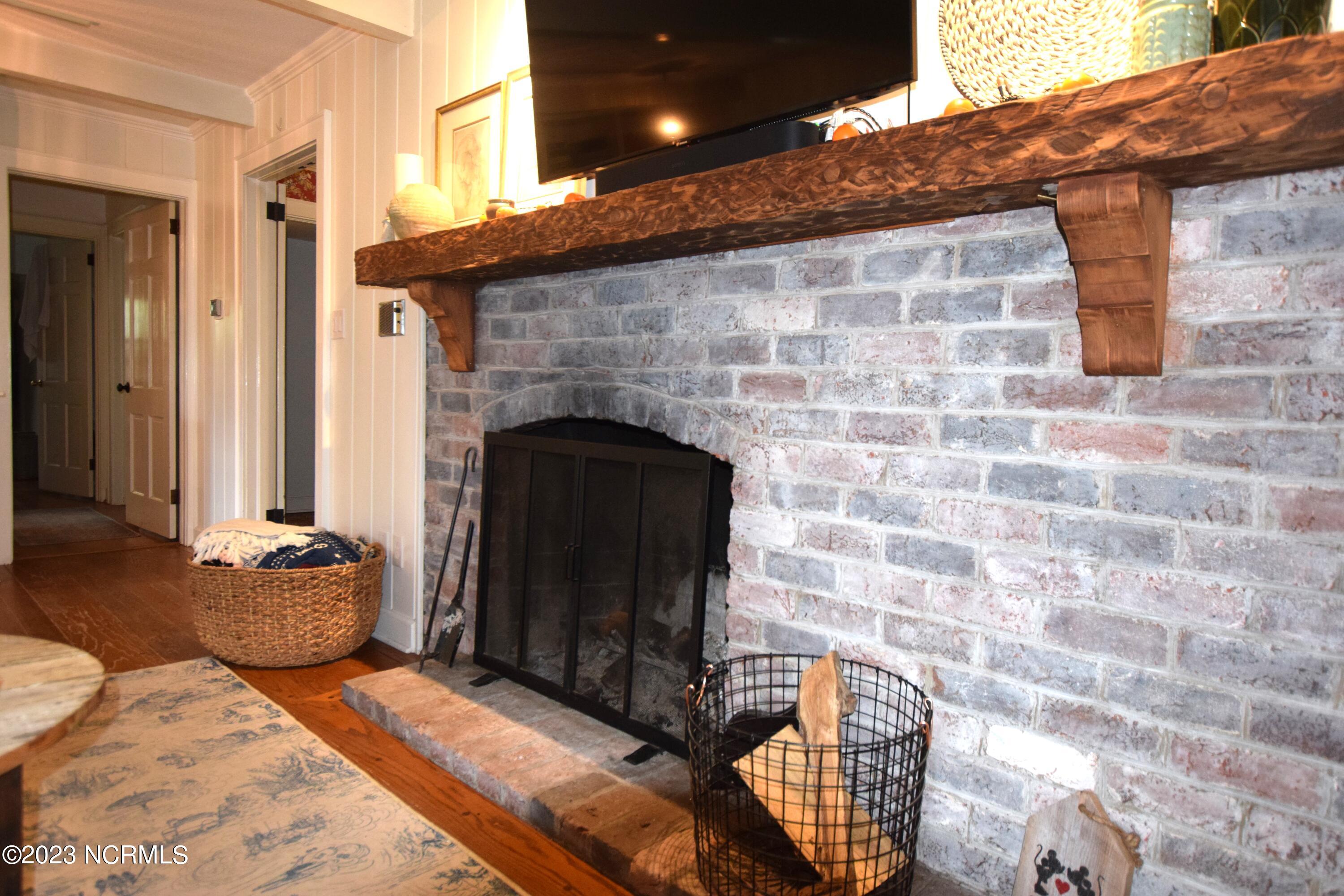 720 Barber Road Southern Pines, NC 28387 - Photo 14 of 78 Wood Burning Fireplace