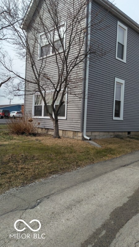 1617 M Street Bedford, IN 47421 - Photo 4 of 30