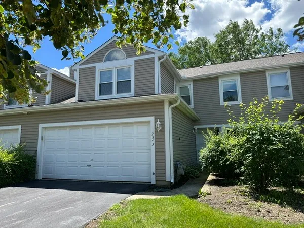 $3,200 | 2343 Hamilton Place, Streamwood, IL 60107