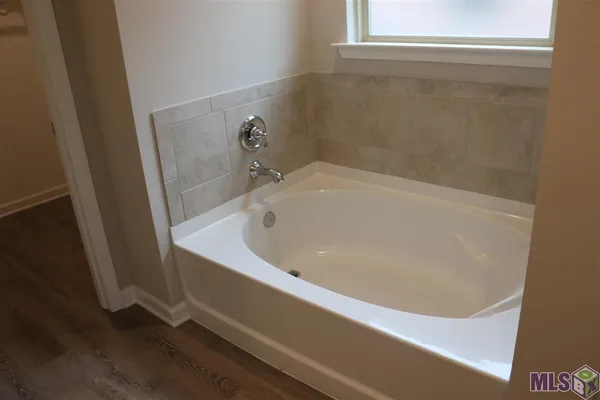 $2,500 | 7504 Scarlet Oak Drive, Gonzales, LA 70737