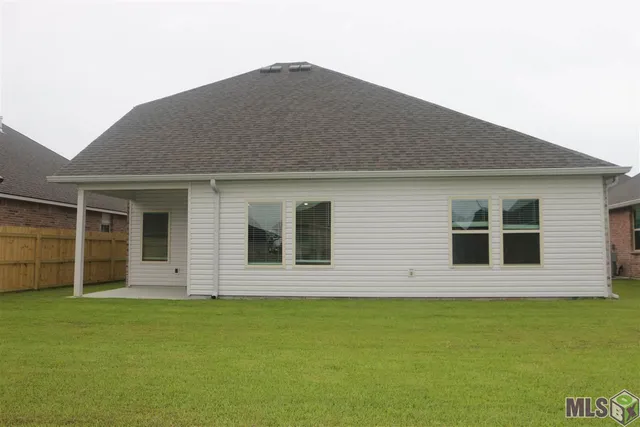 $2,500 | 7504 Scarlet Oak Drive, Gonzales, LA 70737