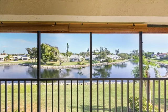 $264,900 | 4855 Independence Drive, Unit 4855, Bradenton, FL 34210