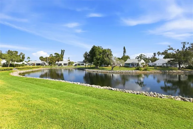 $264,900 | 4855 Independence Drive, Unit 4855, Bradenton, FL 34210