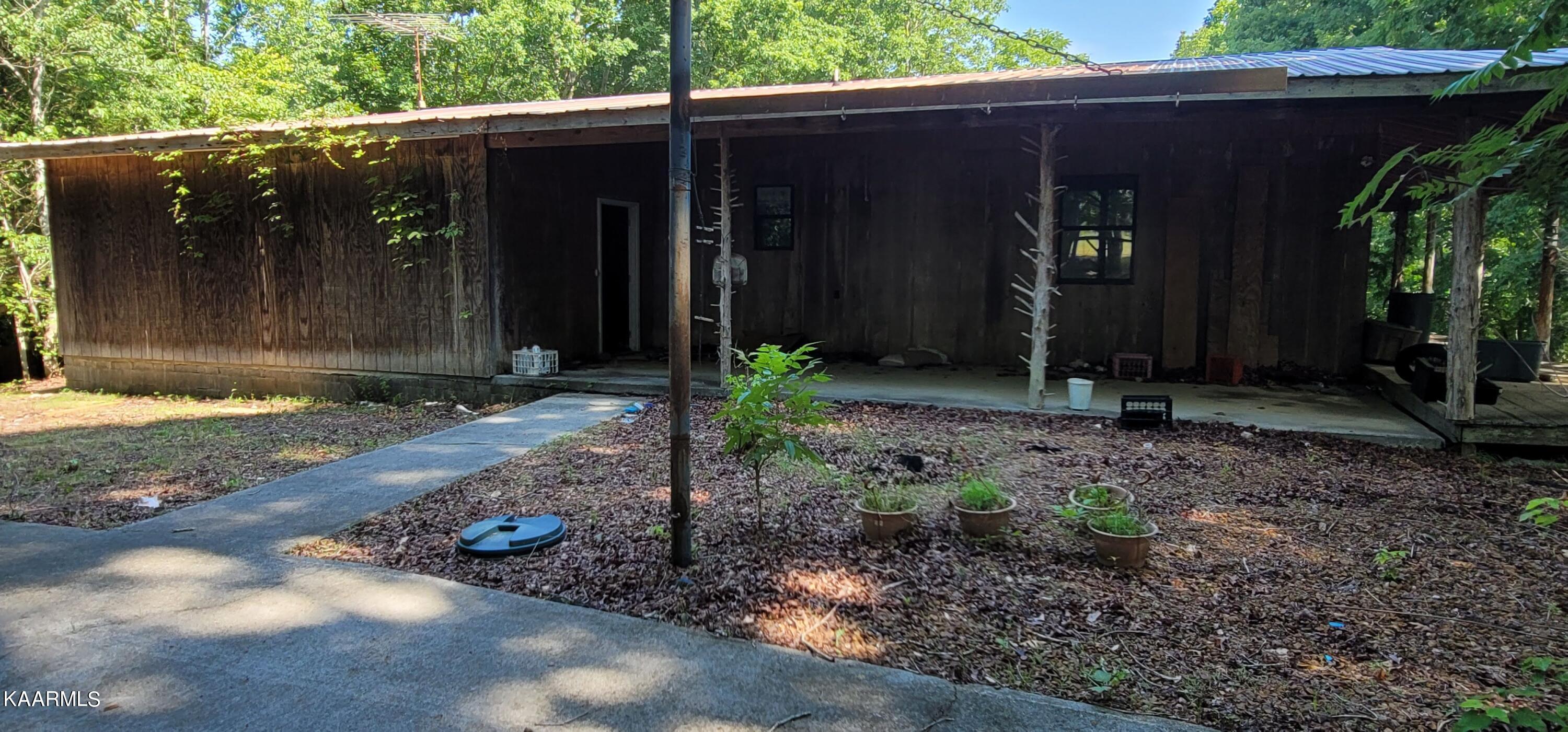715 Wasson Road Ten Mile, TN 37880 - Photo 7 of 28 20220629_104859