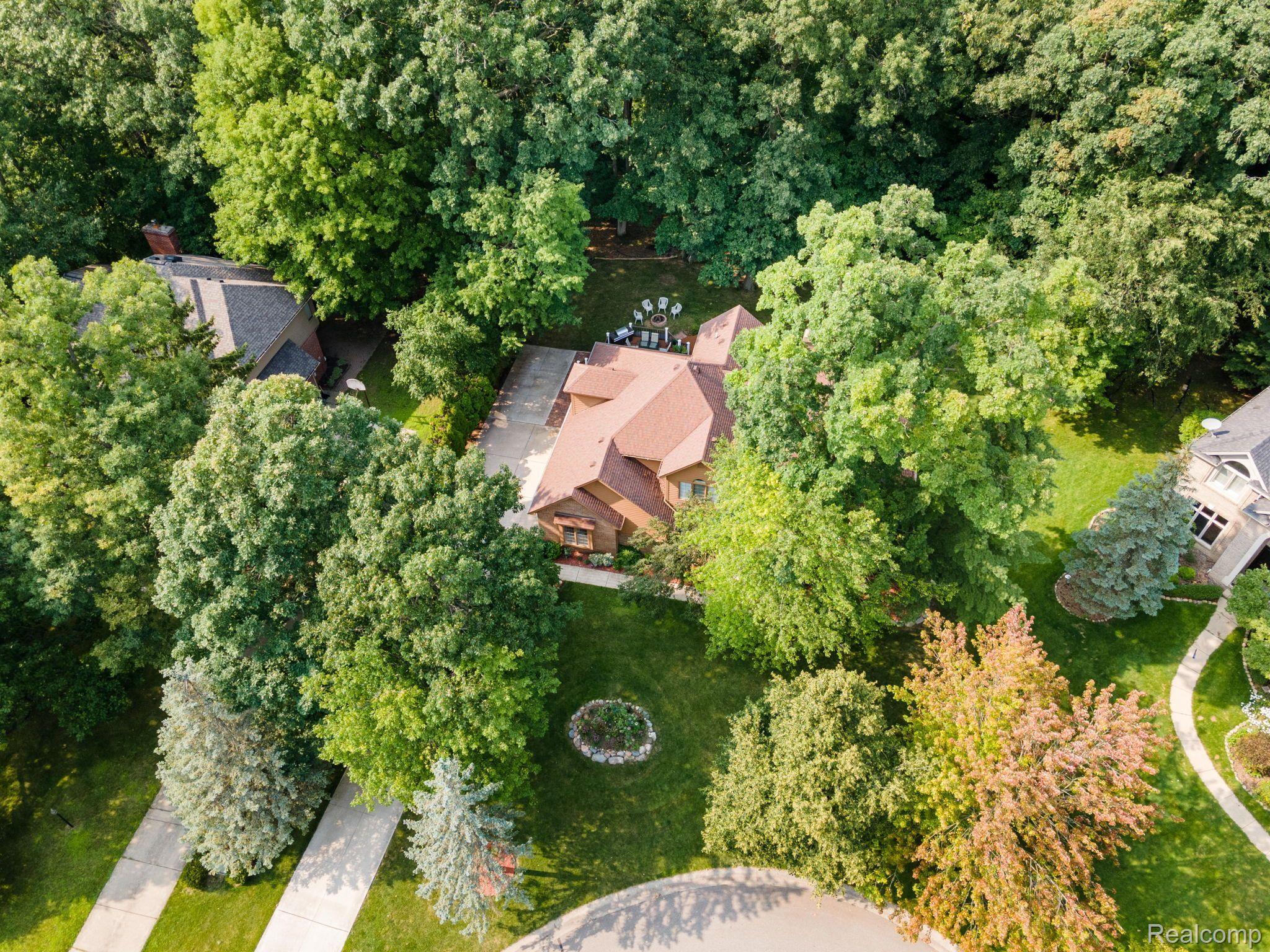 1934 Brookfield Road Rochester, MI 48306 - Photo 49 of 50 Gallery Image 49