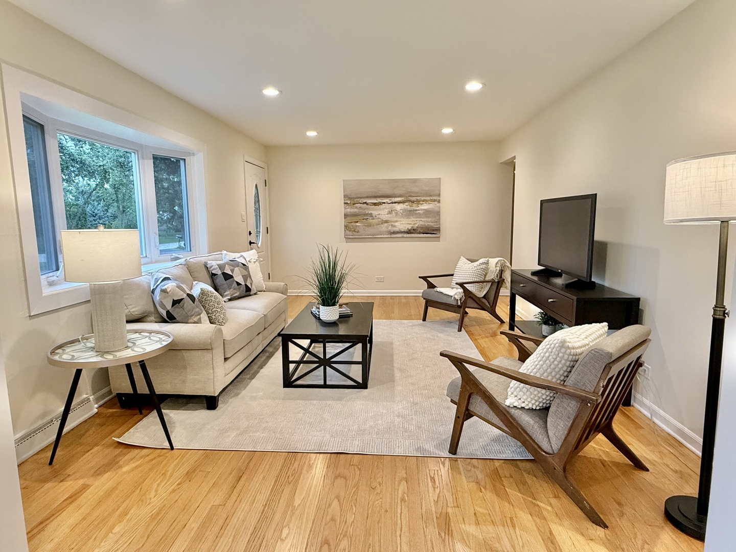 646 68th Street Willowbrook, IL 60527 - Photo 2 of 24 a living room with furniture and a window