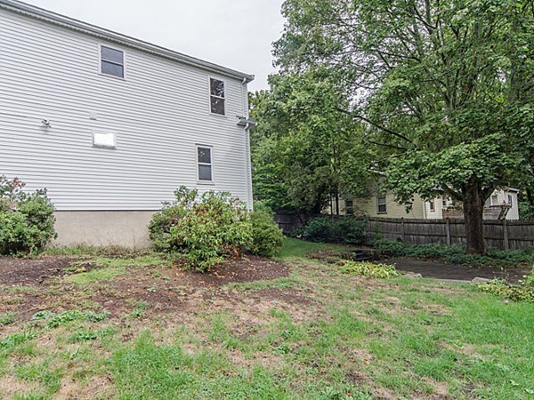72 Cumberland Road Newton, MA 02465 - Photo 18 of 25