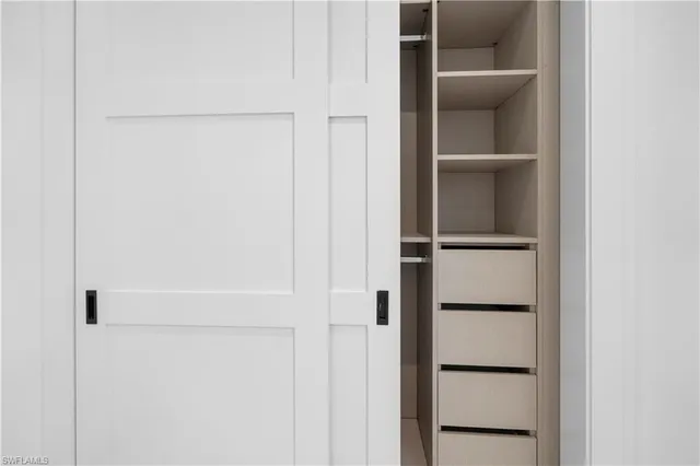 $1,100,000 | 4070 24th Avenue Southeast, Naples, FL 34117