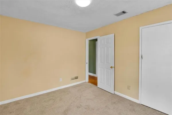 $1,500 | 8941 Ashwood Drive, Riverdale, GA 30274