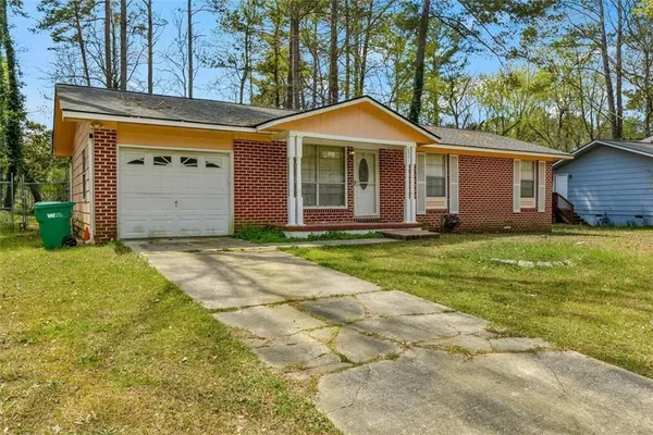 $1,500 | 8941 Ashwood Drive, Riverdale, GA 30274