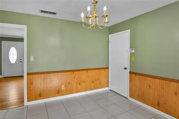 $1,500 | 8941 Ashwood Drive, Riverdale, GA 30274