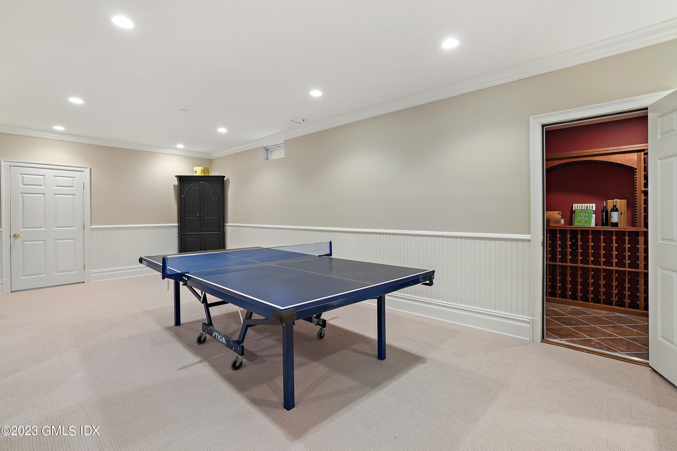 55 North Street Greenwich, CT 06830 - Photo 35 of 44 a room with furniture