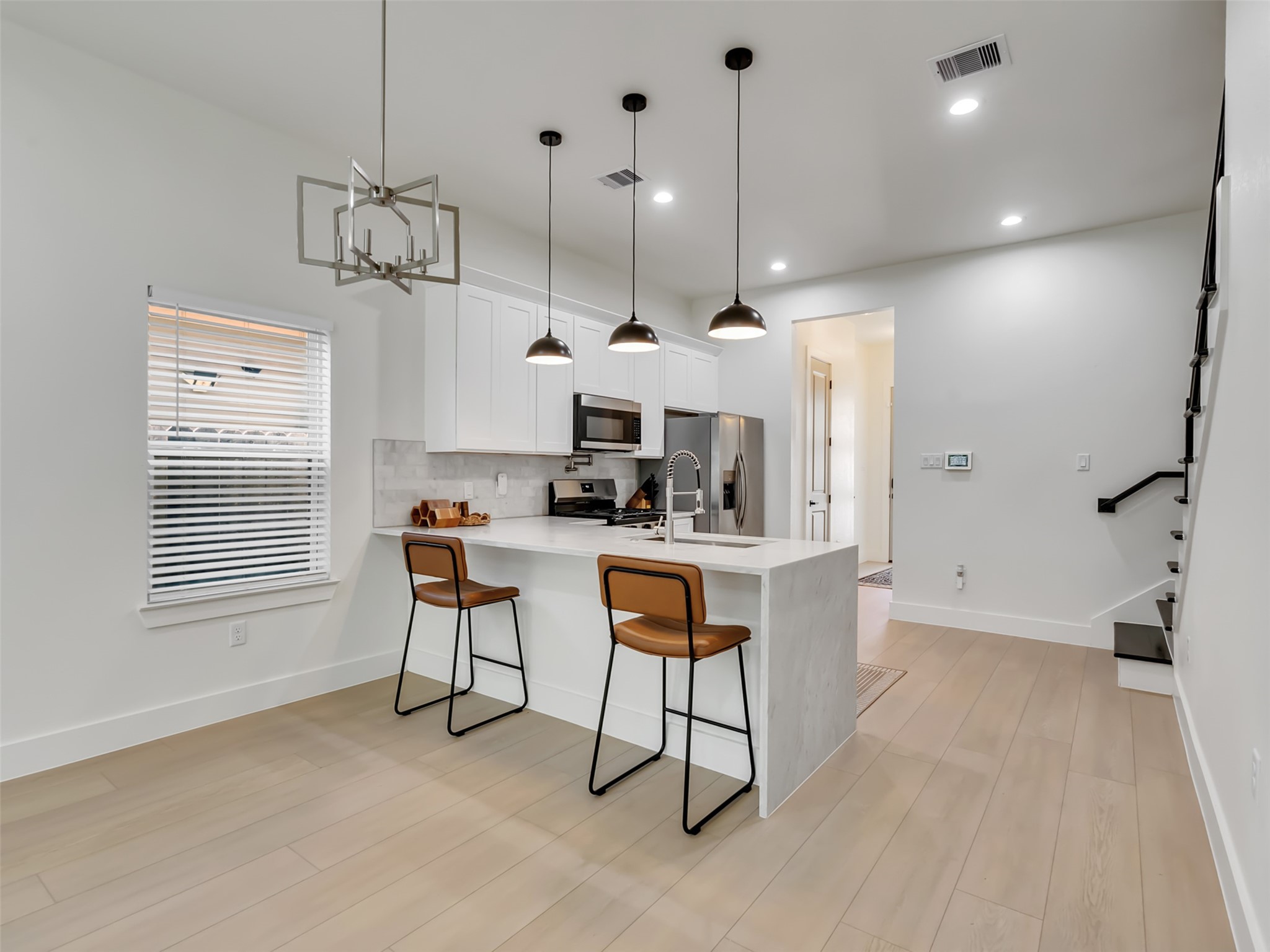 7980 Angus Street, Unit B Houston, TX 77028 - Photo 10 of 37 Gallery Image 10