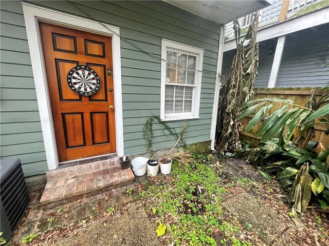 $1,300 | 1028 Fourth Street, New Orleans, LA 70130