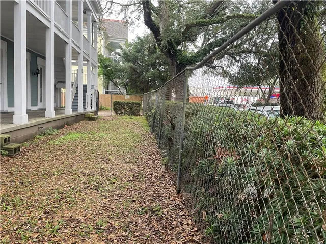 $1,300 | 1028 Fourth Street, New Orleans, LA 70130