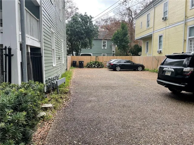 $1,300 | 1028 Fourth Street, New Orleans, LA 70130