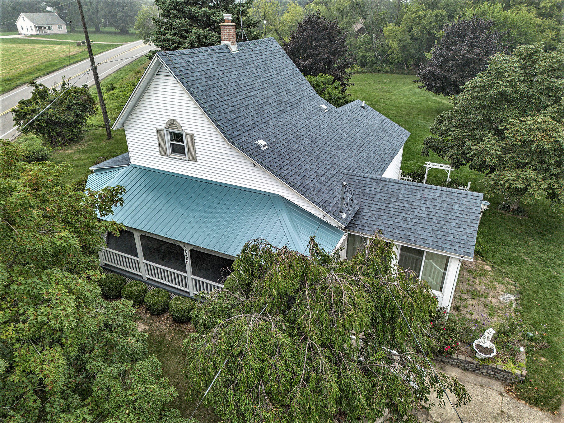 4320 Fruit Ridge Avenue Northwest Grand Rapids, MI 49544 - Photo 1 of 36 006_dji_0008