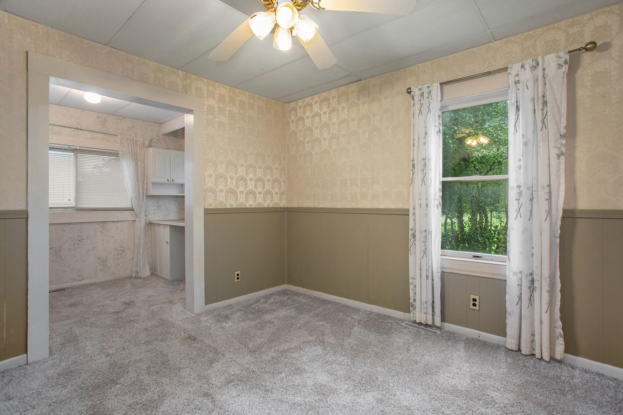 4320 Fruit Ridge Avenue Northwest Grand Rapids, MI 49544 - Photo 11 of 36 014_8l9a0140
