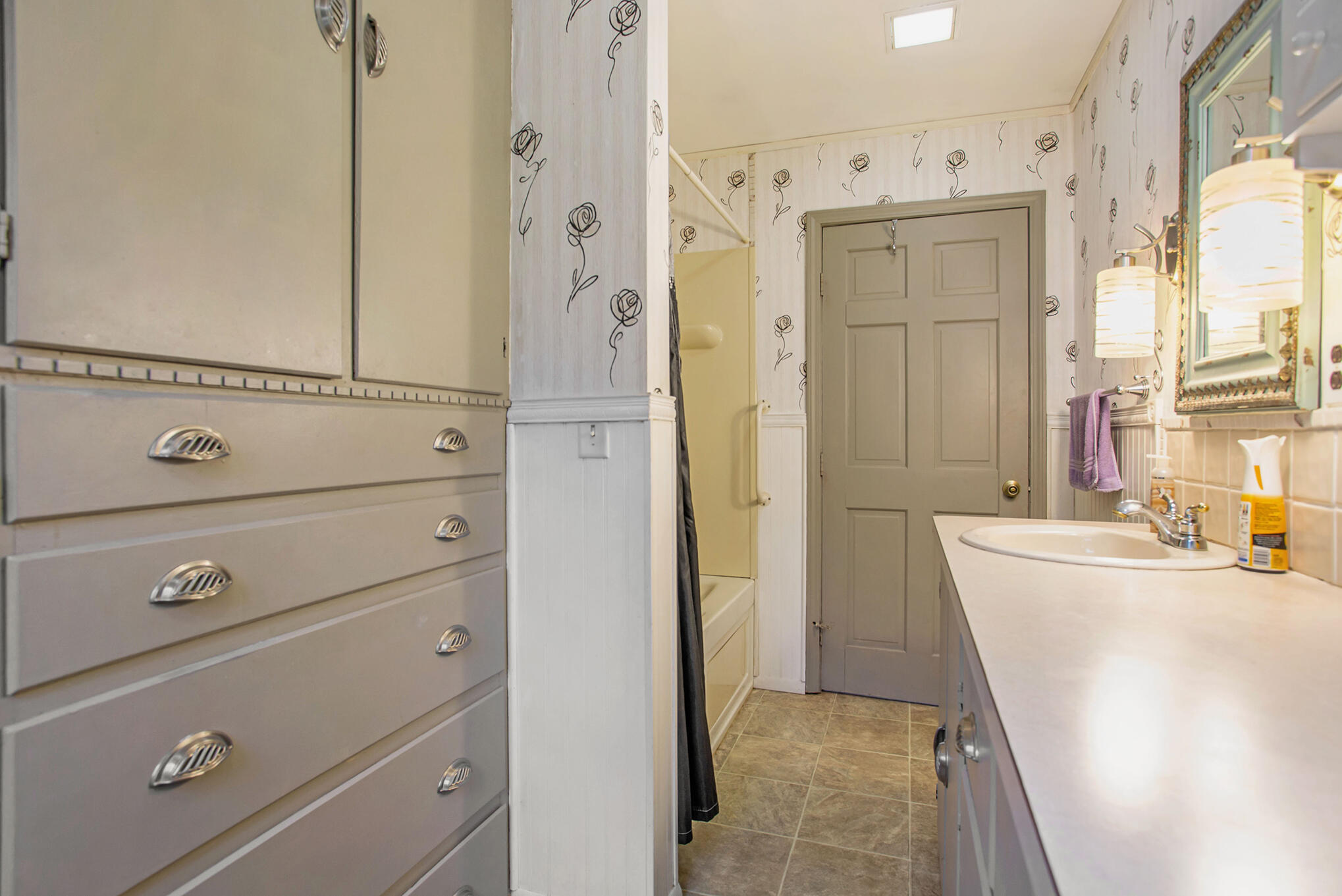 4320 Fruit Ridge Avenue Northwest Grand Rapids, MI 49544 - Photo 14 of 36 018_8l9a0153