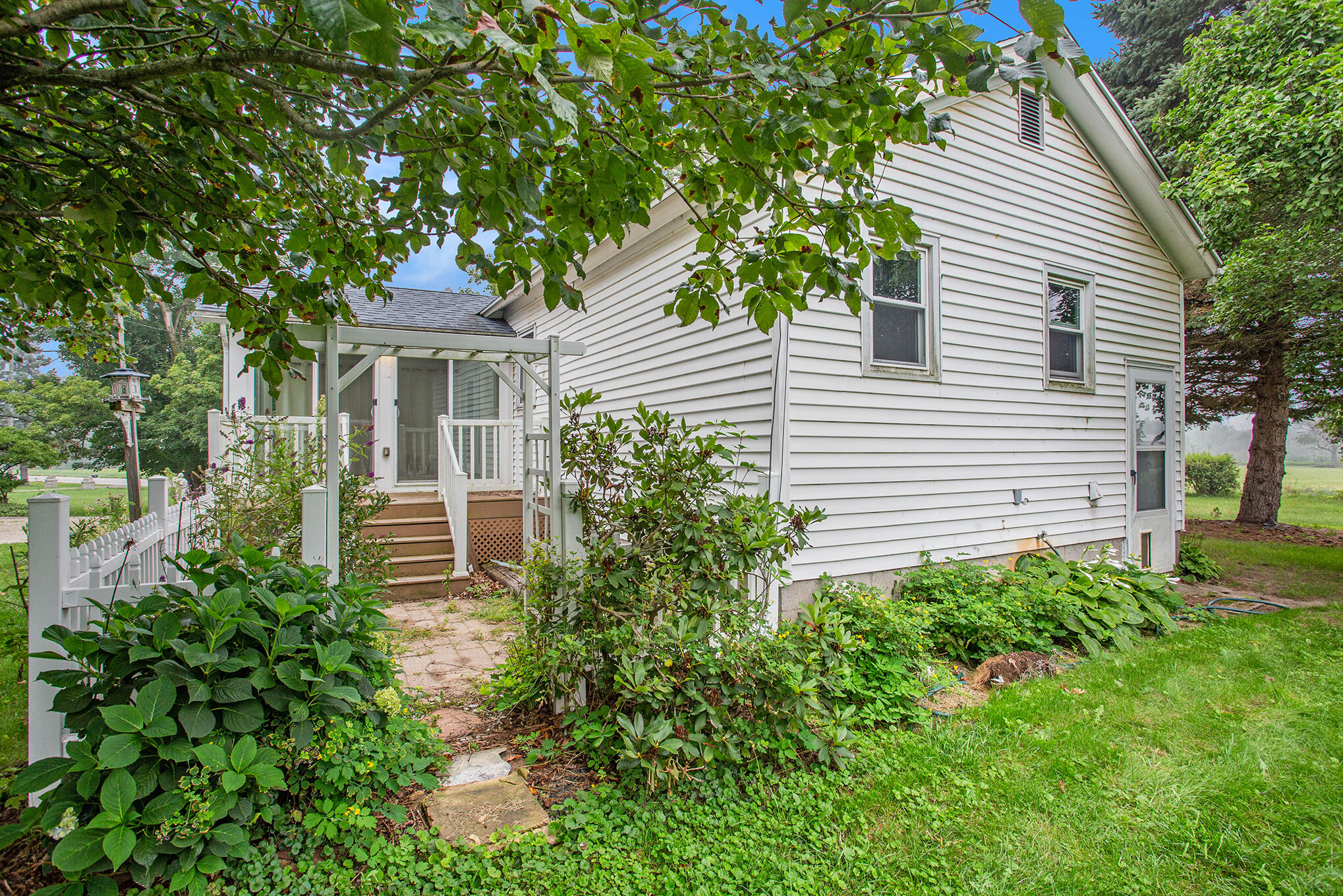 4320 Fruit Ridge Avenue Northwest Grand Rapids, MI 49544 - Photo 28 of 36 030_8l9a0183