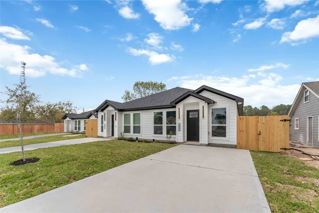 $1,800 | 9005 Nyssa Street, Unit B, Houston, TX 77078