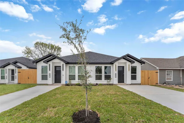 $1,800 | 9005 Nyssa Street, Unit B, Houston, TX 77078