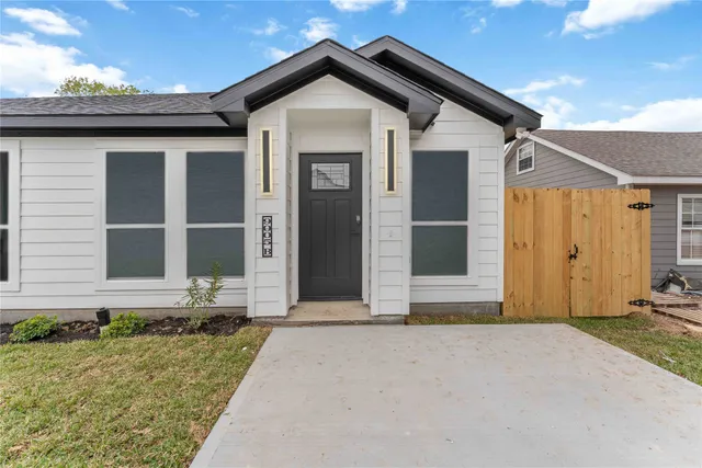 $1,800 | 9005 Nyssa Street, Unit B, Houston, TX 77078