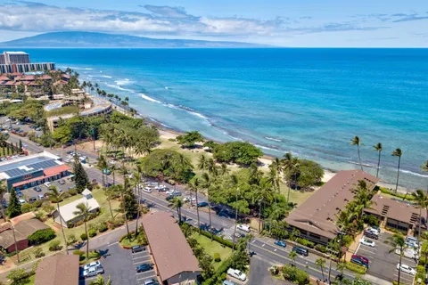 $649,999 | 3708 Lower Honoapiilani Road, Unit E43, Lahaina, HI 96761