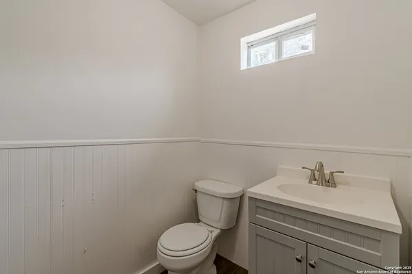 $825 | 2407 South New Braunfels Avenue, Unit 3, San Antonio, TX 78210