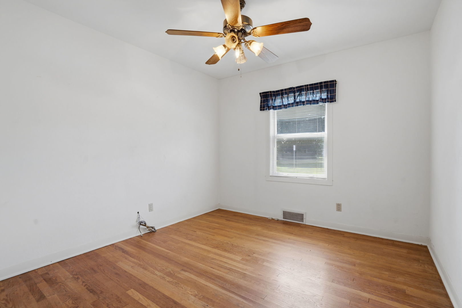 3002 15th Street Moline, IL 61265 - Photo 12 of 25