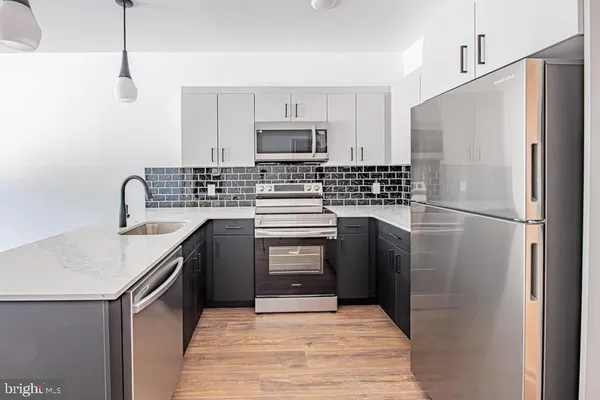$1,675 | 5001 Umbria Street, Unit U412, Philadelphia, PA 19128