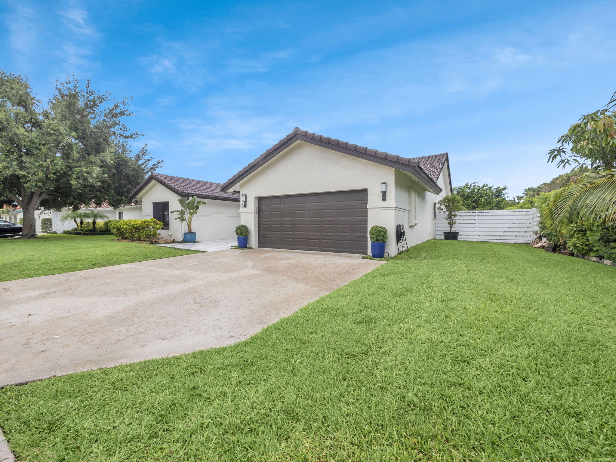 1598 Southwest 19th Street Boca Raton, FL 33486 - Photo 2 of 35 3-web-or-mls-023