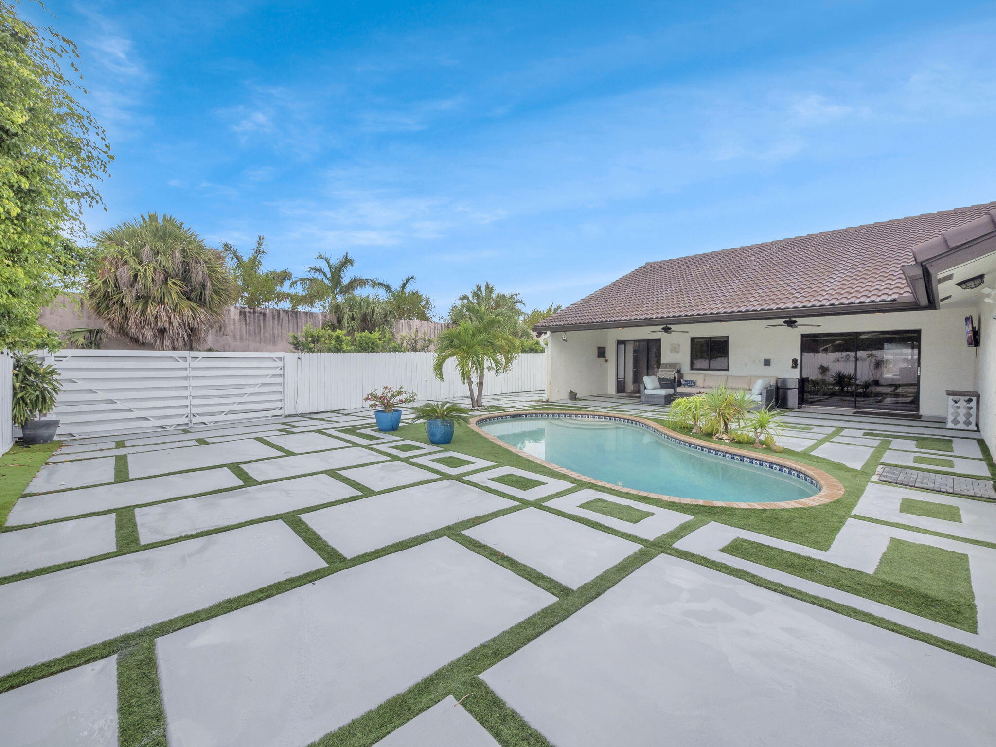 1598 Southwest 19th Street Boca Raton, FL 33486 - Photo 24 of 35 26-web-or-mls-019