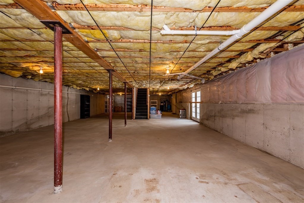 221 Moulton Hill Road Monson, MA 01057 - Photo 23 of 40