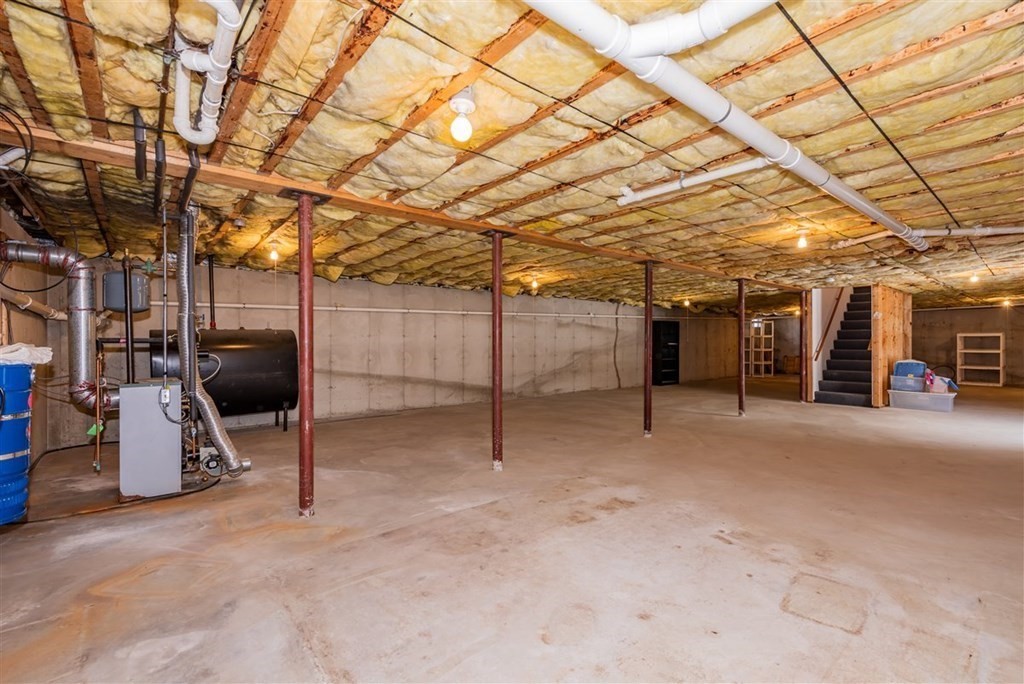 221 Moulton Hill Road Monson, MA 01057 - Photo 26 of 40