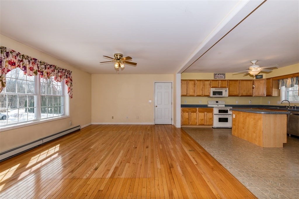 221 Moulton Hill Road Monson, MA 01057 - Photo 6 of 40